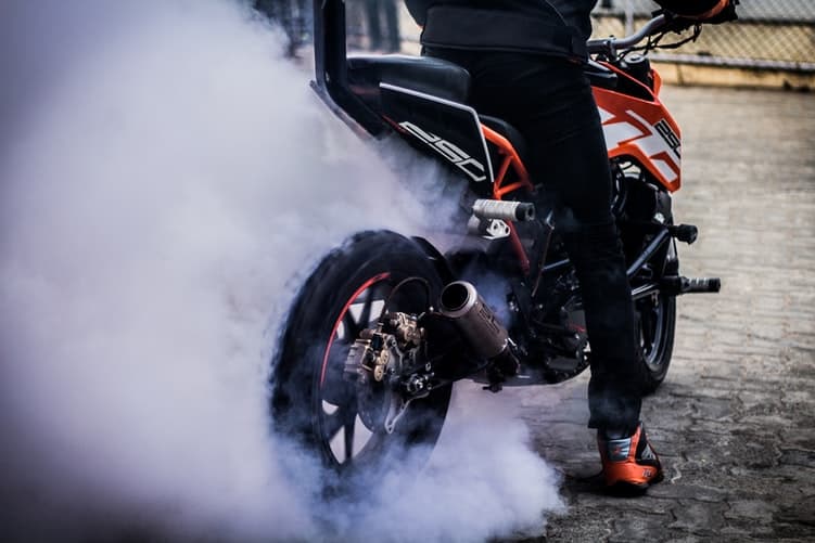 pollution moto