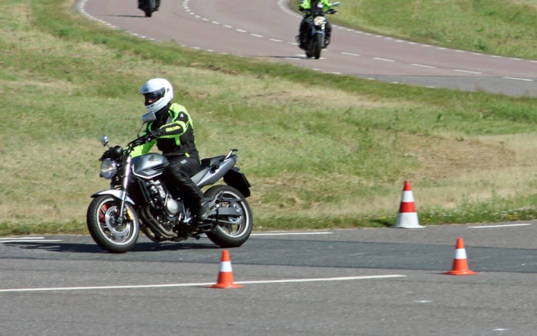Quel équipement moto choisir pour débuter ?