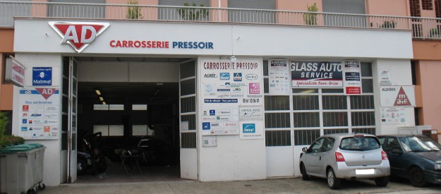 Ad Carrosserie Pressoir