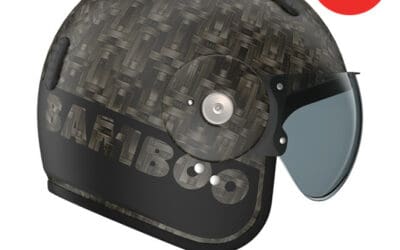 Nouveauté chez Roof : un casque moto en bambou